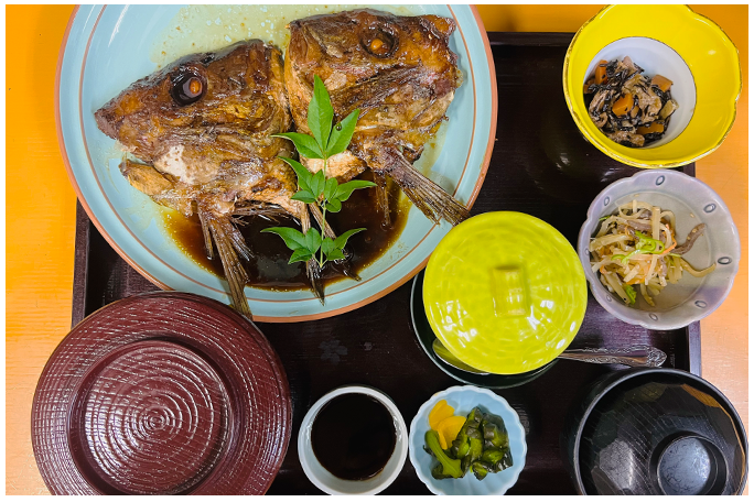 鯛のかぶと煮付け定食